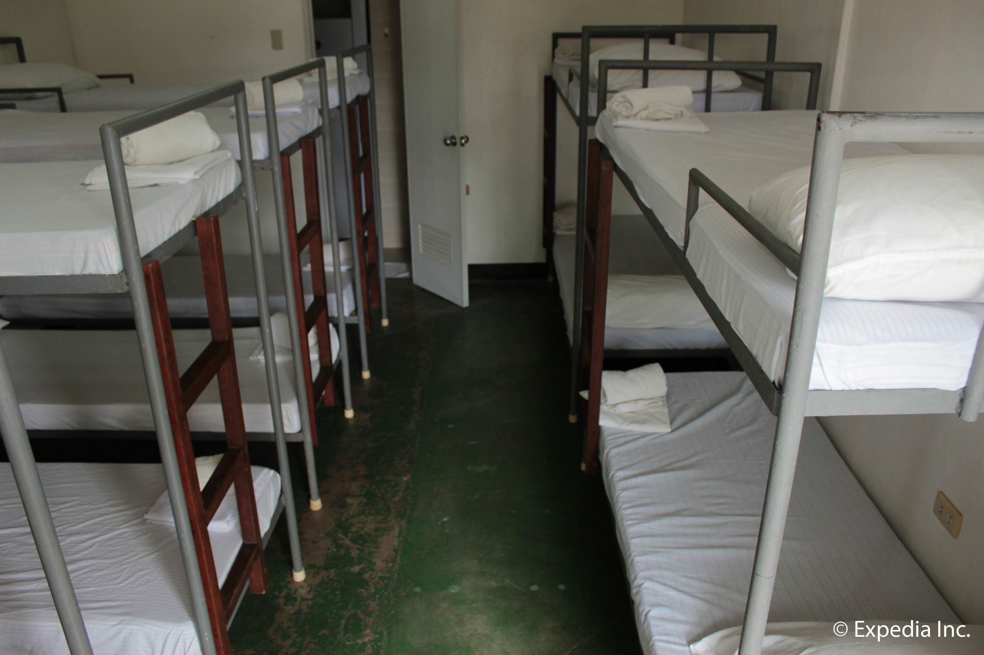 Reddoorz Plus Near Vigan Convention Center 외부 사진