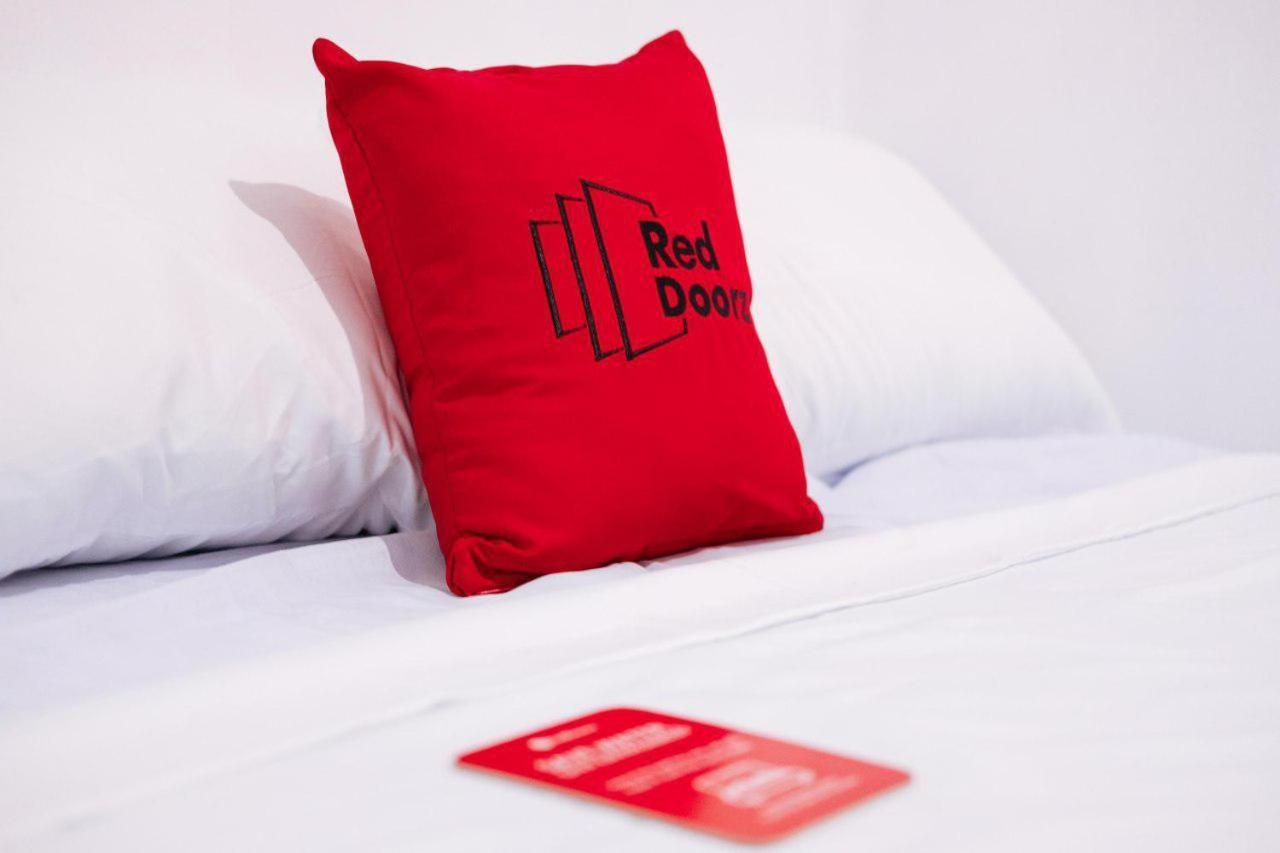 Reddoorz Plus Near Vigan Convention Center 외부 사진